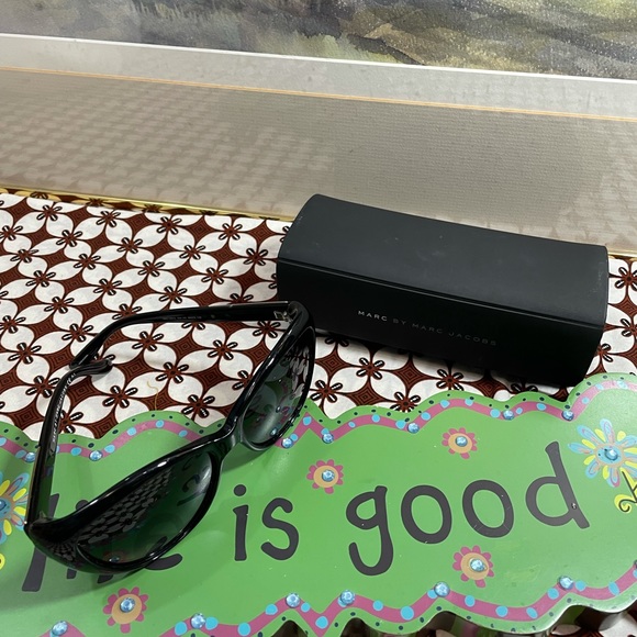 Marc by Marc Jacob Cat Eye Sunglasses - Picture 8 of 11